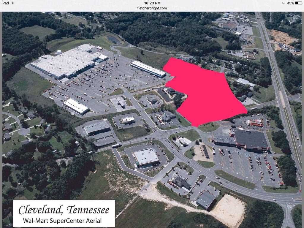 CROWN CENTER AT STERLING POINT : 2442 Dalton Pike SE, Cleveland, TN 37323